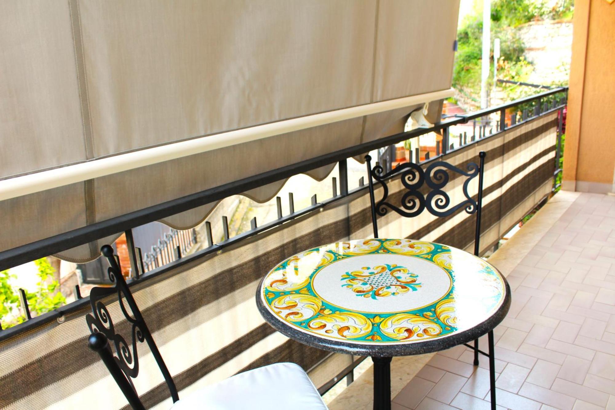 Anto'S Apartment - Giardini Naxos Luaran gambar