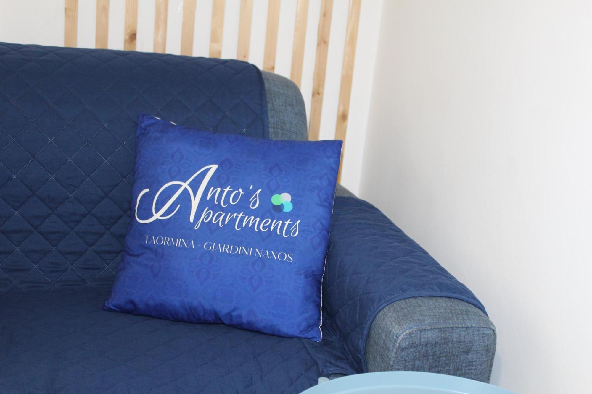 Anto'S Apartment - Giardini Naxos Luaran gambar